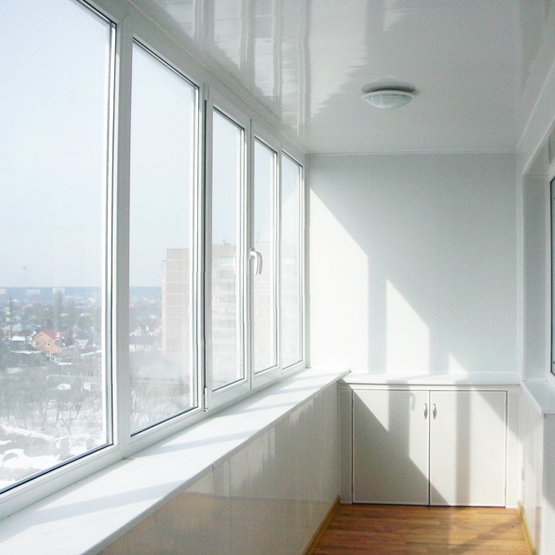 Остекление балконов и лоджий при помощи профилей ПВХ или пластиковые окна  на балкон или лоджию - НОВЫЕ ОКОШКИ